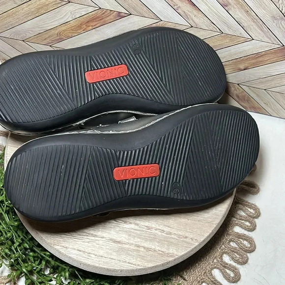 Vionic‎ Judith Flat Mary Janes Orthaheel Metallic - Picture 4 of 5